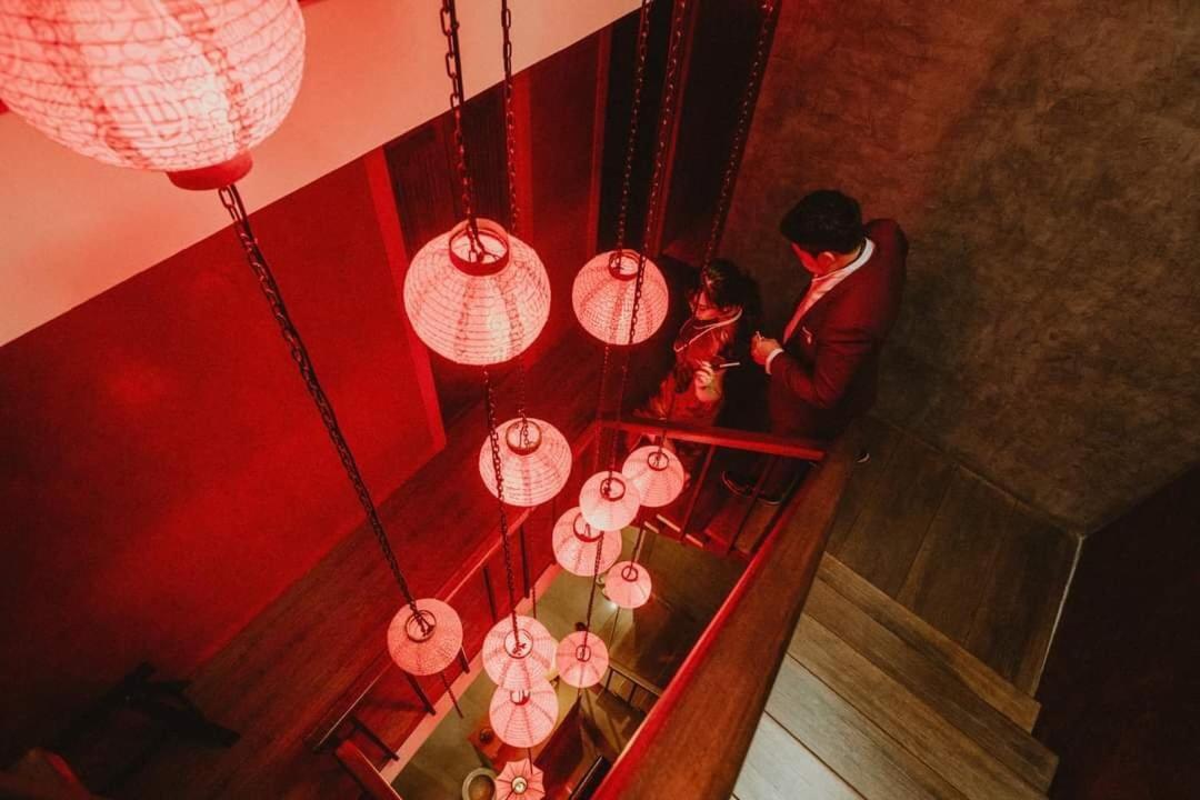 Caiyong Hometel & Cafe'S Studio Bangkok Exterior photo